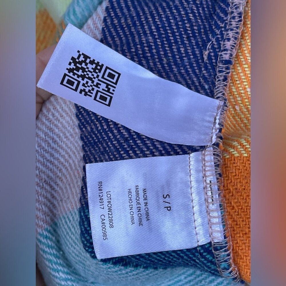 Onia multi color shacket size small - Picture 8 of 8